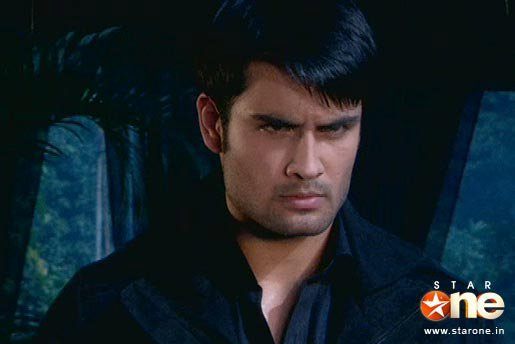 148399_132983963421853_115358885184361_154518_254978_n - xxVivian Dsena-Abhayxx