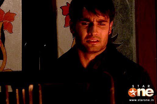 180050_152647334788849_115358885184361_246656_6544229_n - xxVivian Dsena-Abhayxx