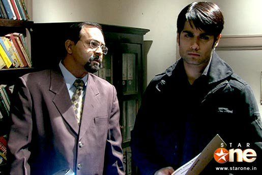 181917_157558417631074_115358885184361_270955_7795210_n - xxVivian Dsena-Abhayxx