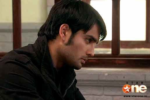 183138_155975054456077_115358885184361_262155_3816911_n - xxVivian Dsena-Abhayxx