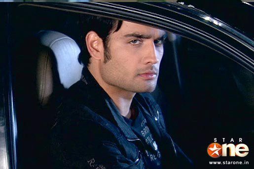 189284_159104550809794_115358885184361_278975_6231861_n - xxVivian Dsena-Abhayxx