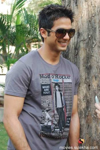 SHAHID (40)