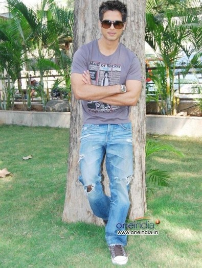 SHAHID (68)