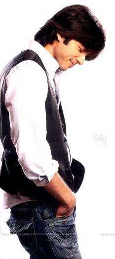 SHAHID (40)