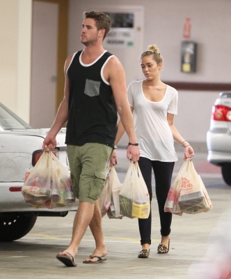 normal_004 - Grocery shopping with Liam at Ralphs in Studio City