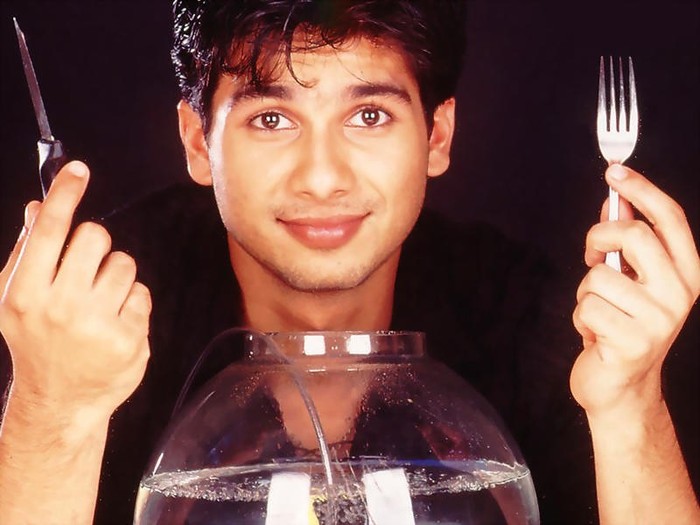 SHAHID (50)