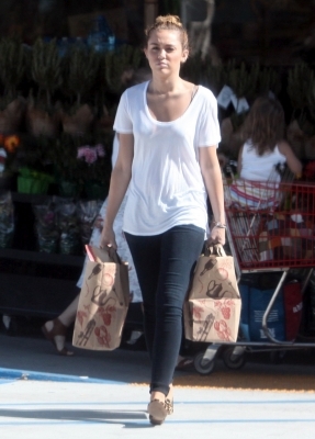 normal_042 - Grocery shopping with Liam at Ralphs in Studio City