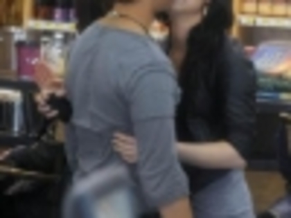 kisssssssssssssssssss kisssssssssssssssssss