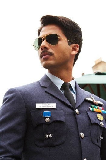 282069_10150238434317455_52278797454_7831616_7072212_n - Filmul Mausam