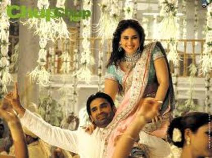 images - Filmul Chup Chup Ke