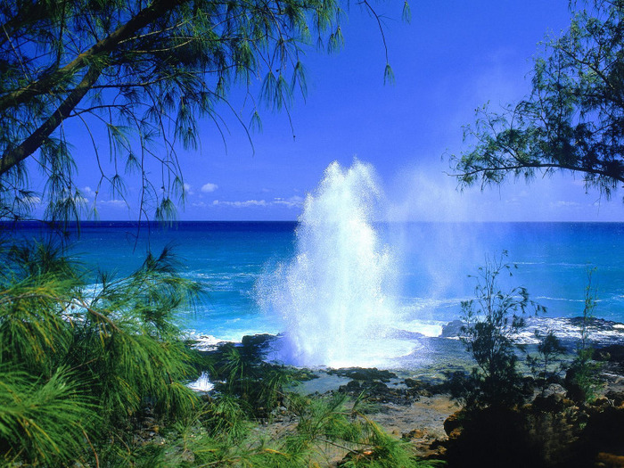 Spouting_Horn_Kauai_Hawaii - Hawaii