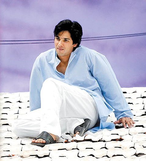 SHAHID (42) - Filmul Chup Chup Ke
