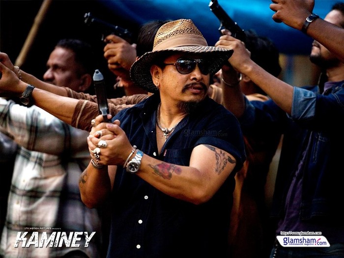 kaminey23-12x9 - Filmul Kaminey