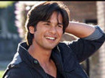 normal_06june - SHAHID KAPOOR FANCLUB - Filmul Kismat Konnection