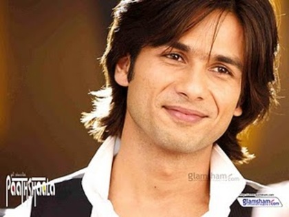 shahid-kapoor-wallpaper-44-12x9