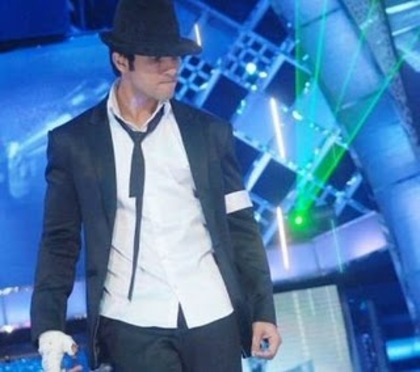 Shahid (54) - EVENIMENTE----Danseaza