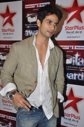 SHAHID (70)