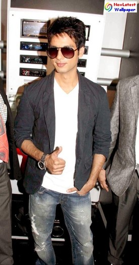 SHAHID (75)