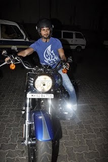 shahid-anushka-karan-johar-grace-ranbir-kapoor-house-party-11 - Masina si motocicleta