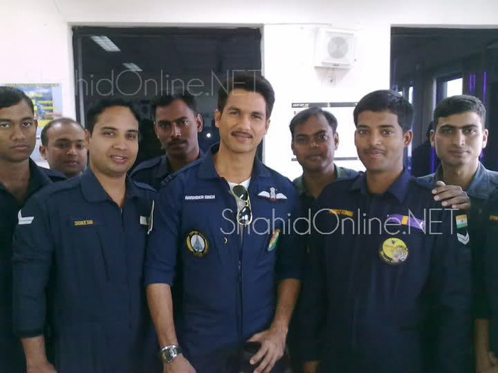 2ho910n - Pers din viata lui SHAHID