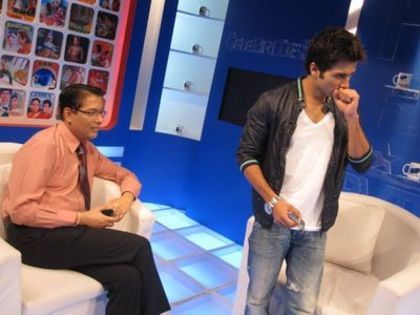 normal_6054_1085652350273_1495331102_185994_8146574_n - SHAHID KAPOOR FANCLUB - Pers din viata lui SHAHID