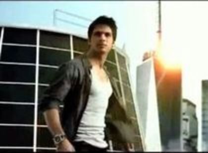 21323524_AHRDOTEWZ - shahid   Clinic All Clear 2 - RECLAME