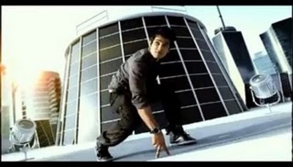 Shahid Kapoor\'s latest Clinic All Clear Ad stills1 - shahid   Clinic All Clear 2 - RECLAME