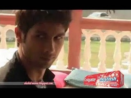 vlcsnap-2011-02-23-08h19m48s44 copy - RECLAME