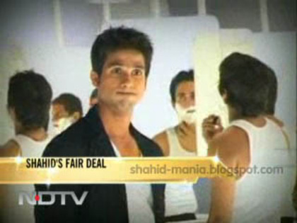 vlcsnap-2010-03-11-07hfags copy - RECLAME