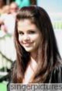 148494_th - Selena Gomez