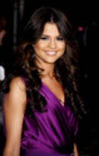 Selena Gomez-DGG-027588