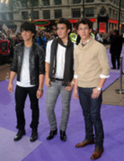 Jonas Brothers 3D Concert Experience London 5WQ7huikus5l