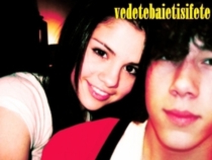 12933292_HEIWJOUDF - Selena si nick