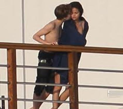 images - Selena Gomez si Justin Biber