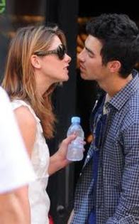 images (4) - Joe Jonas si Ashley Greene