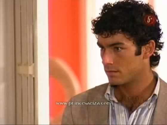 11t7qfc - Aaron Diaz