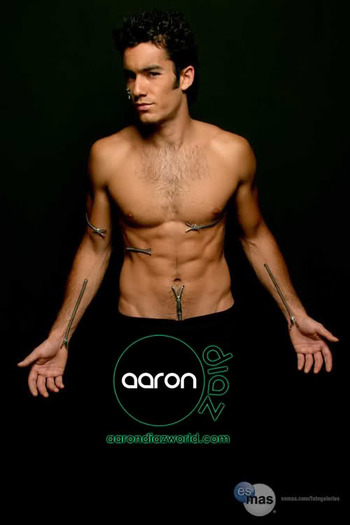 72vkec - Aaron Diaz