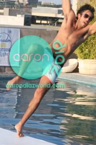 vhqd05 - Aaron Diaz