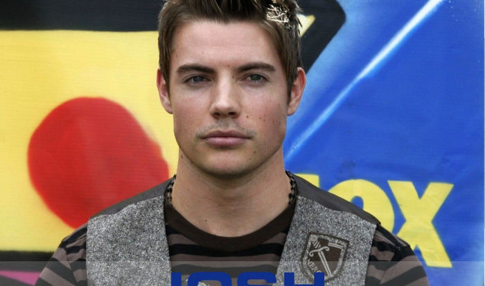 Josh (21) - Josh Henderson