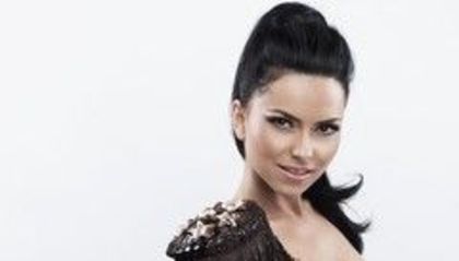 In-2011--Inna-este-Powerless--album-nou- - inna