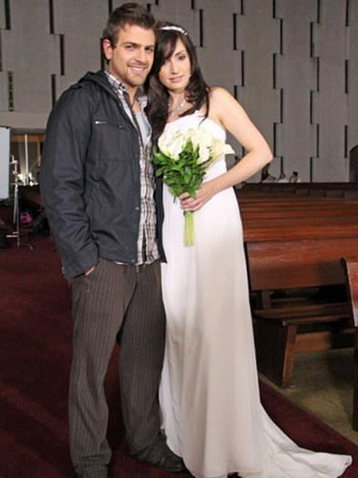 `Blaca y Cesar . (16)