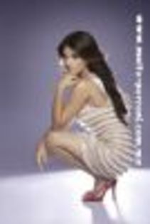 thumb_maite-perroni-o-singura-culoare-de-par-mai-multe-coafuri-cum-iti-place-mai-mult-galerie-foto_1 - 1-Maite Perroni schimbari de look de la RBD pana azi
