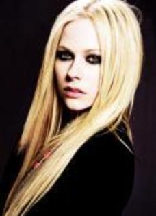 DVBGXBGKKBPBSKVACVD - Avril Lavigne