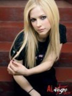 GLQRMUKULNKHLXSOEKL - Avril Lavigne