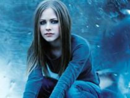 JZQAUHPXXYGBAATRWVI - Avril Lavigne