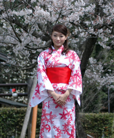 Yukata 1 - J - Tipuri de Kimono