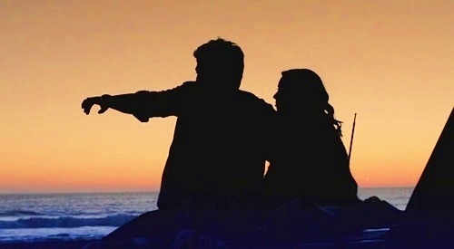 Jake: Ce thare! [aratand cu mana] ChriSs: E soper! - Oo EpsSs 31 oO