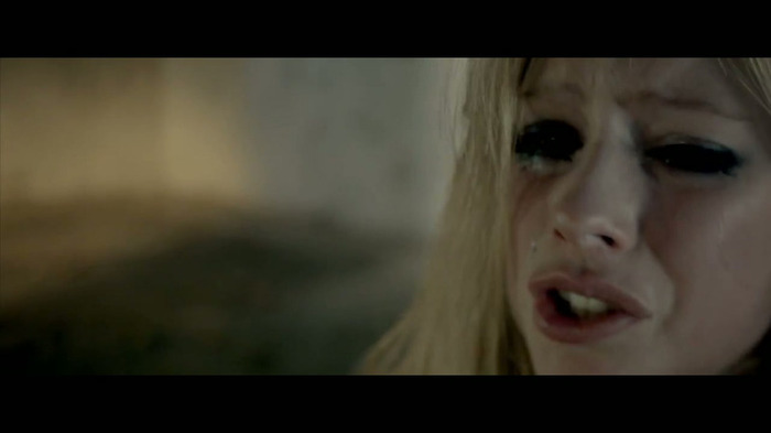 Avril Lavigne - Wish You Were Here 0523 - Avril - Lavigne - Wish - You - Were - Here - Video - Caps - HQ - Part 02