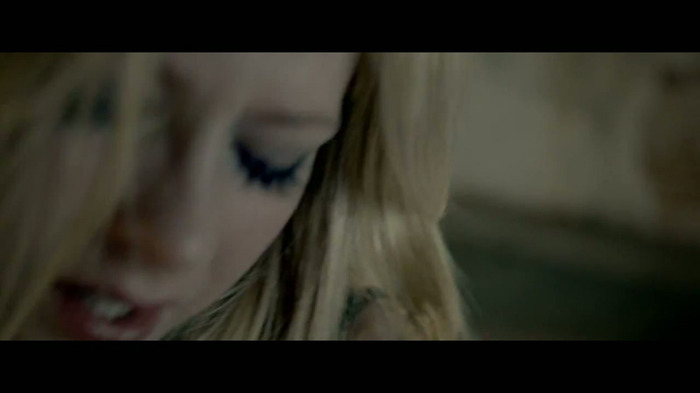 Avril Lavigne - Wish You Were Here 0538