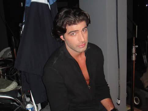 2qumyw1 - Jean Carlos Canela